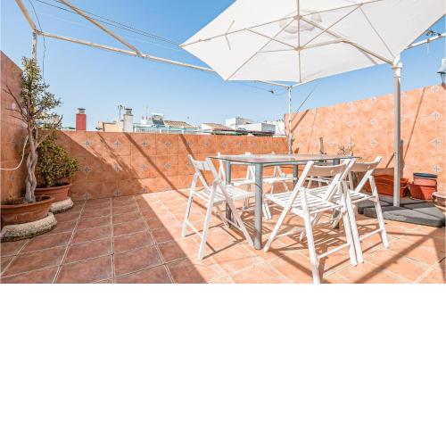 Stunning apartment in Cadiz with WiFi and 5 Bedrooms