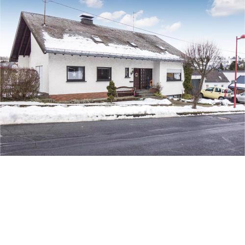 Stunning apartment in Dreis-Brück with WiFi and 3 Bedrooms #180