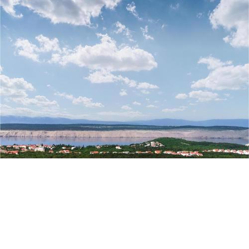 Stunning apartment in Jadranovo with WiFi and 1 Bedrooms