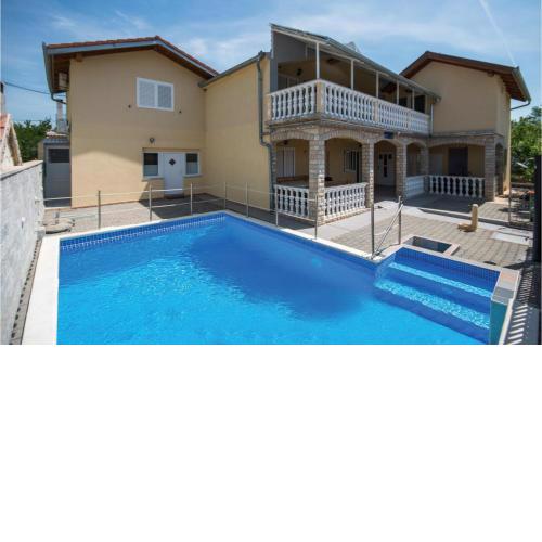 Stunning apartment in Kakma with Outdoor swimming pool, WiFi and 2 Bedrooms