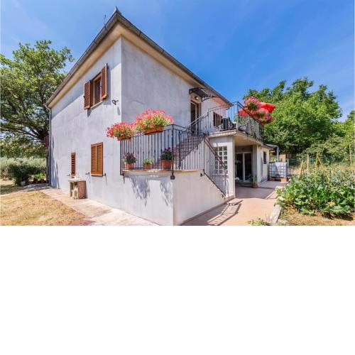 Stunning apartment in Kaldanija with 1 Bedrooms and WiFi