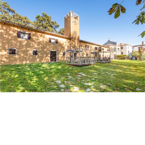 Stunning apartment in Martinski with Indoor swimming pool, Sauna and WiFi