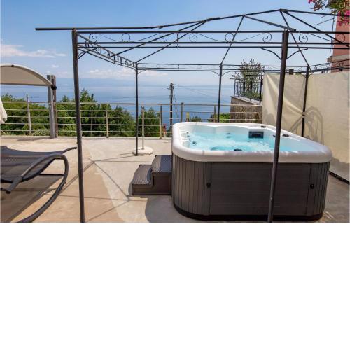 Stunning apartment in Moscenicka Draga with 1 Bedrooms and WiFi