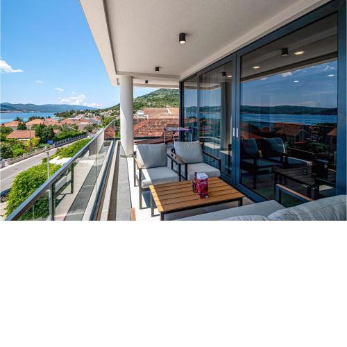 Stunning Apartment In Orebic With Outdoor Swimming Pool, Wifi And 2 Bedrooms
