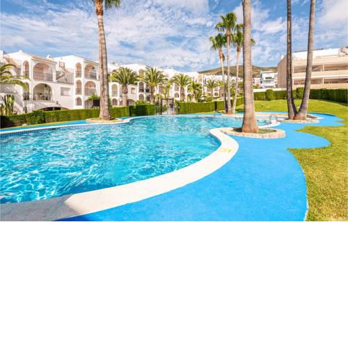 Stunning apartment in Peñiscola w/ Outdoor swimming pool and 2 Bedrooms