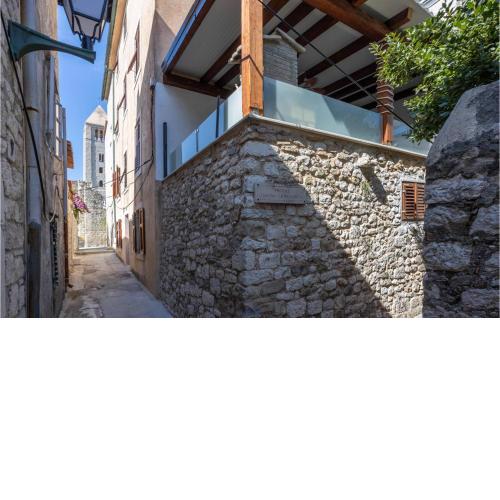 Stunning Apartment In Rab With Wifi