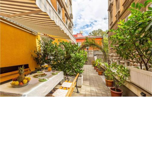 Stunning apartment in Rijeka with WiFi and 2 Bedrooms