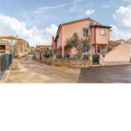 Stunning apartment in Sikici Pula with WiFi and 1 Bedrooms