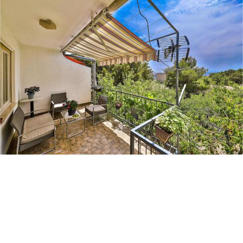 Stunning apartment in Solin with WiFi and 2 Bedrooms
