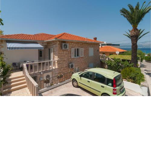 Stunning apartment in Supetar with WiFi and 2 Bedrooms