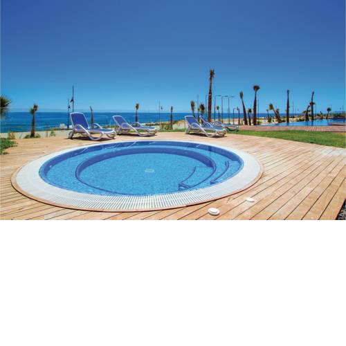 Stunning apartment in Torrevieja w/ Outdoor swimming pool, WiFi and 3 Bedrooms
