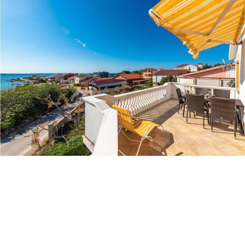 Stunning apartment in Vir with WiFi and 2 Bedrooms