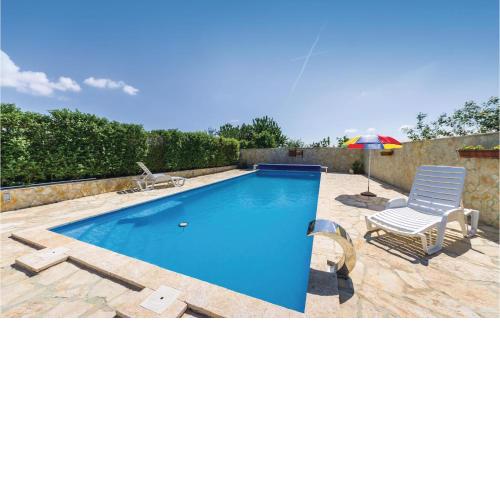 Stunning Apartment In Vrana With Outdoor Swimming Pool And Wifi