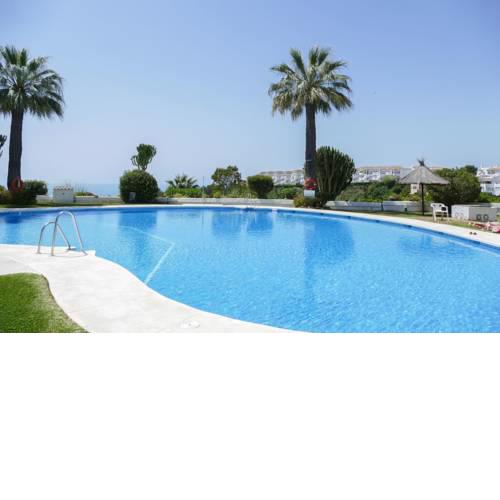 Stunning Apartment La Colinas de Calahonda with Sea Views