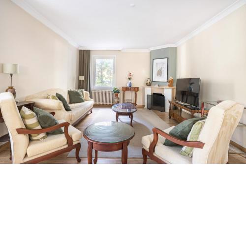 Stunning Flat with Terrace in Caddebostan
