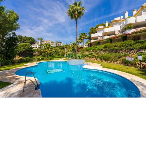 Stunning golf and garden flat in La Siesta Golf Calahonda