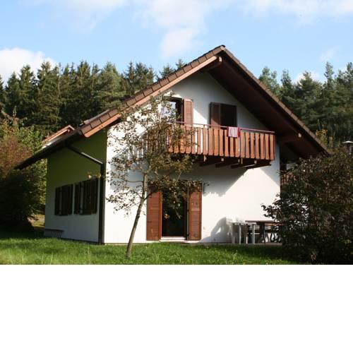 Stunning holiday home in Seepark Kirchheim with Garden