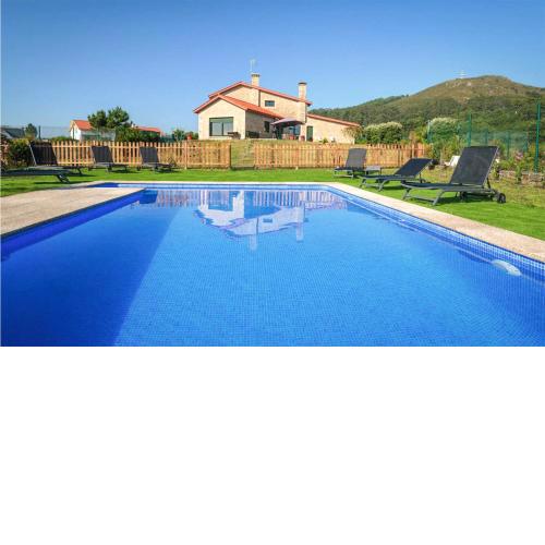 Stunning home in A coruña with Indoor swimming pool, WiFi and 5 Bedrooms