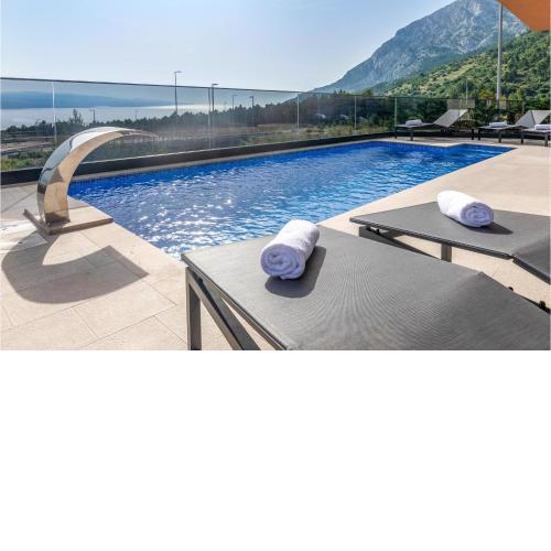 Stunning Home In Bast With Outdoor Swimming Pool, Wifi And Heated Swimming Pool