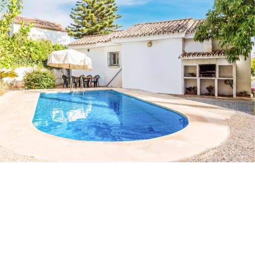 Stunning home in Benalmádena with Outdoor swimming pool, WiFi and 3 Bedrooms #933