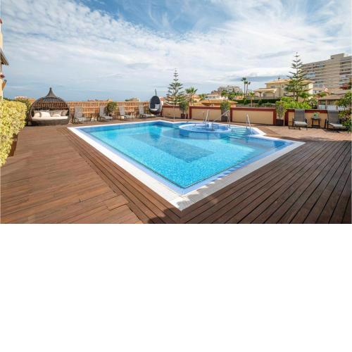 Stunning home in Benalmádena with Outdoor swimming pool, WiFi and 3 Bedrooms