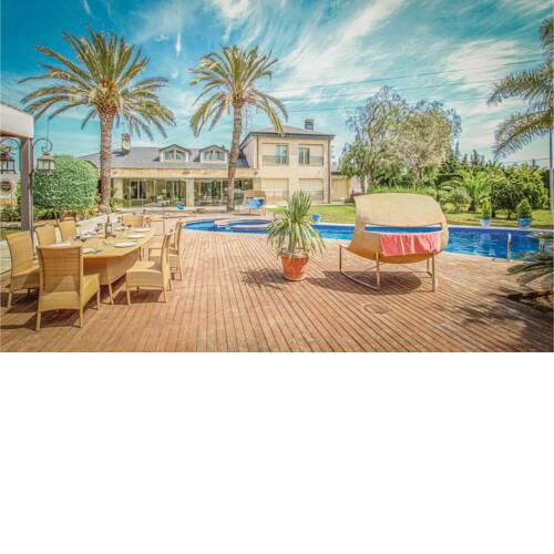 Stunning home in Cartagena w/ Jacuzzi, Outdoor swimming pool and 6 Bedrooms