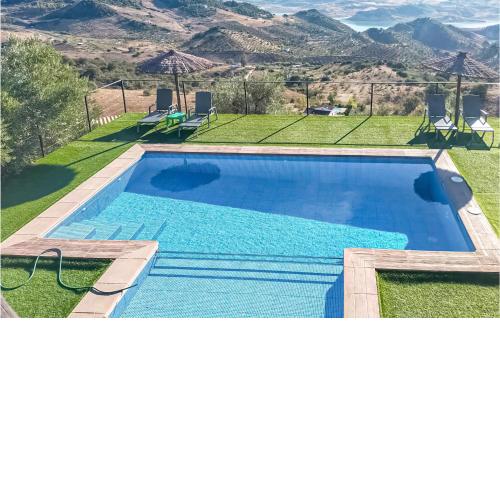 Stunning home in El Jaral with WiFi and 2 Bedrooms