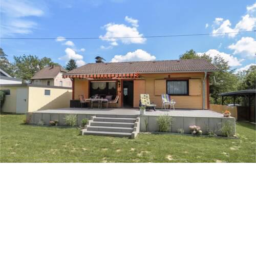 Stunning home in Flammersfeld with WiFi and 2 Bedrooms