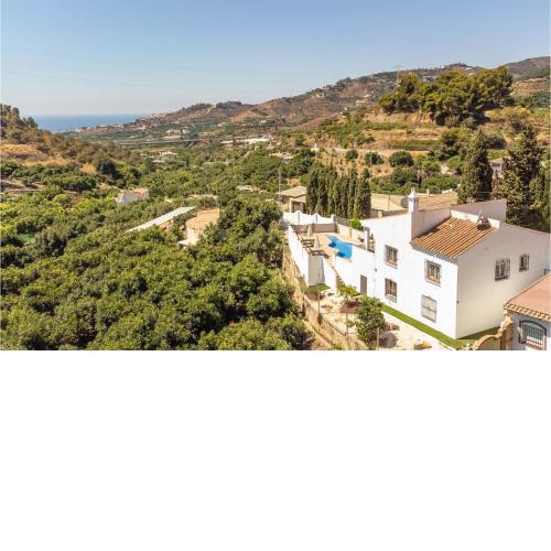 Stunning home in Frigiliana with Outdoor swimming pool, WiFi and 4 Bedrooms