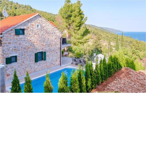 Stunning Home In Gromin Dolac With 3 Bedrooms, Private Swimming Pool And Outdoor Swimming Pool