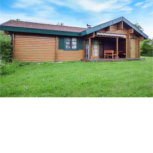 Stunning home in Hayingen with Sauna and 3 Bedrooms