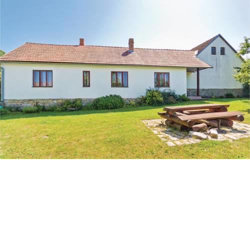 Stunning home in Kaliste w/ WiFi, 1 Bedrooms and Outdoor swimming pool