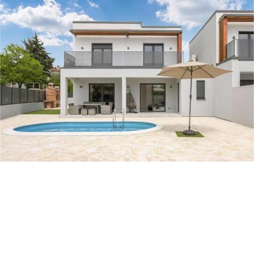 Stunning Home In Labin With Outdoor Swimming Pool, Wifi And Heated Swimming Pool