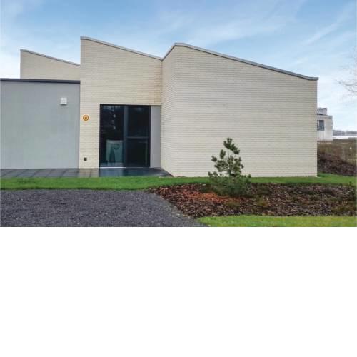 Stunning home in Lembruch/Dümmer See w/ Sauna and 3 Bedrooms