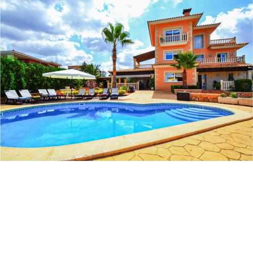 Stunning home in Llucmajor with Outdoor swimming pool, WiFi and 5 Bedrooms