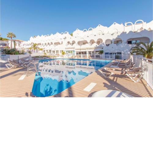 Stunning home in Marbella with WiFi, Outdoor swimming pool and 2 Bedrooms #673