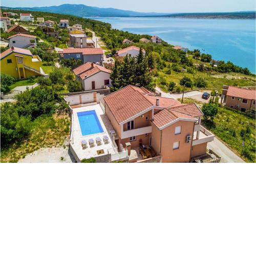 Stunning Home In Maslenica With Outdoor Swimming Pool, Wifi And Heated Swimming Pool