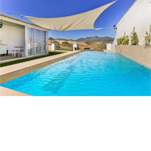 Stunning home in Montecorto with Outdoor swimming pool, WiFi and 6 Bedrooms