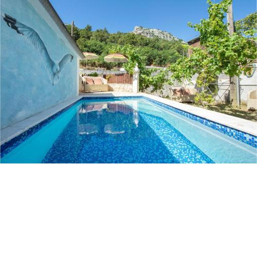 Stunning home in Omis with Outdoor swimming pool, WiFi and 3 Bedrooms