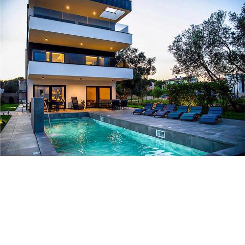 Stunning Home In Premantura With Outdoor Swimming Pool, Wifi And 5 Bedrooms