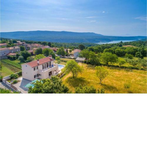 Stunning home in Puntera with Outdoor swimming pool and 3 Bedrooms