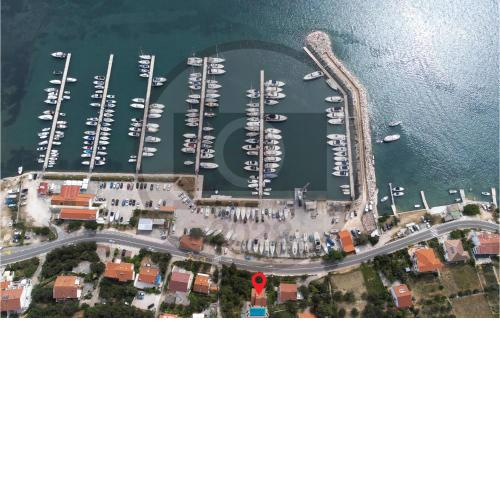 Stunning home in Rab with 2 Bedrooms