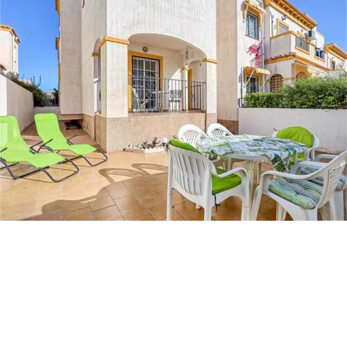Stunning home in Santa Pola w/ Outdoor swimming pool, WiFi and 3 Bedrooms