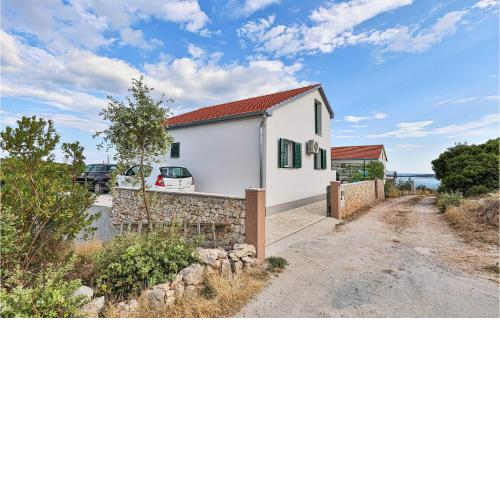 Stunning home in Trogir with WiFi and 3 Bedrooms