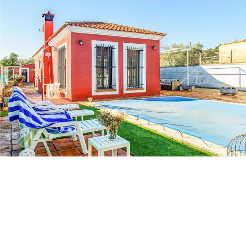 Stunning home in Trujillo with Outdoor swimming pool and 3 Bedrooms