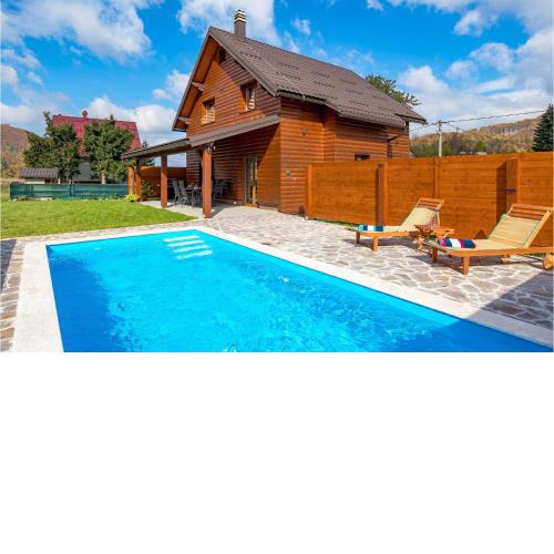 Stunning home in Tuk Vojni with Outdoor swimming pool and 3 Bedrooms