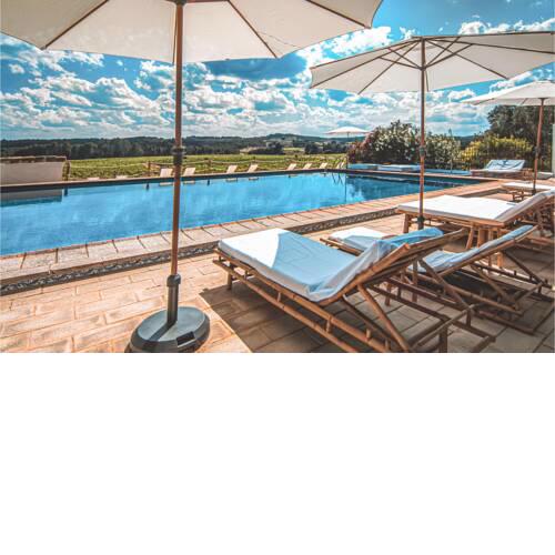 Stunning home in Valencia with Outdoor swimming pool and 4 Bedrooms