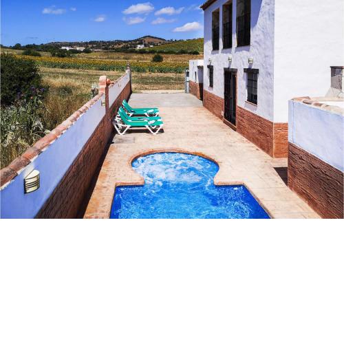 Stunning home in Vejer de la Frontera with Outdoor swimming pool, WiFi and Heated swimming pool