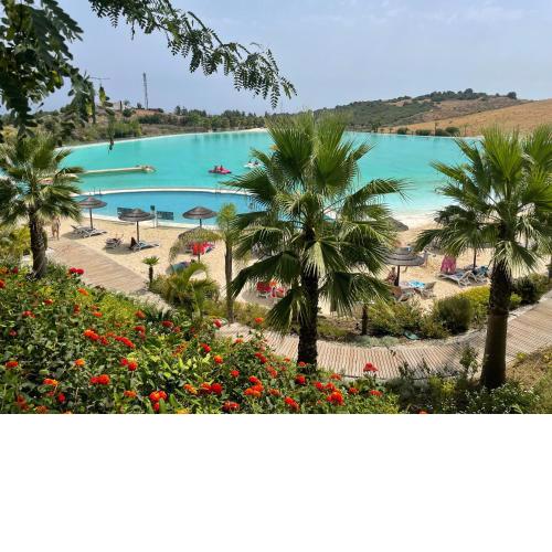 Stunning Modern 2 Bedroom Apartment - Alcazaba Lagoon - 30 mins outside Marbella