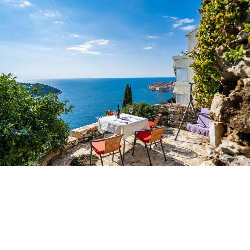 Stunning Old Town View Apart. Lenka